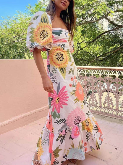 Maribelle | Robe longue à encolure carrée et à motif floral