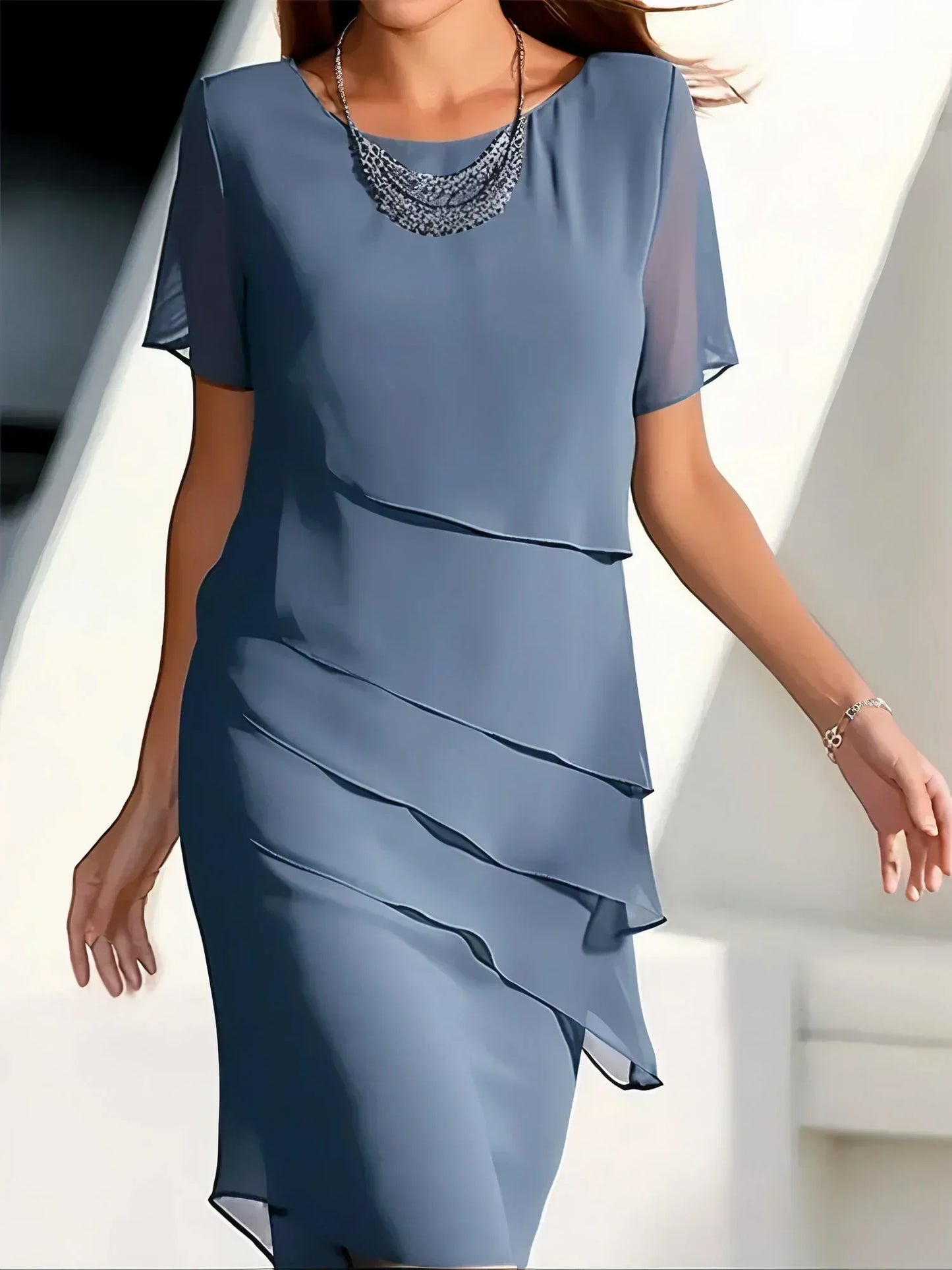 Aurore | Robe élégante en mousseline à volants