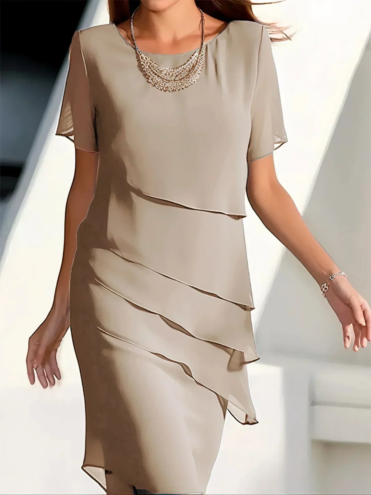 Aurore | Robe élégante en mousseline à volants